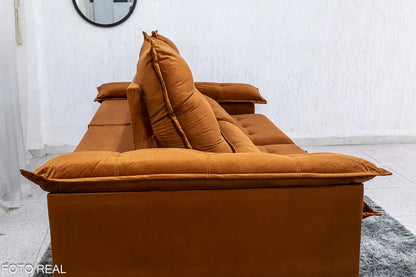 Sofá Retrátil Reclinável Emanuelly 2.30m Veludo Terracota 24 – D28 Soft